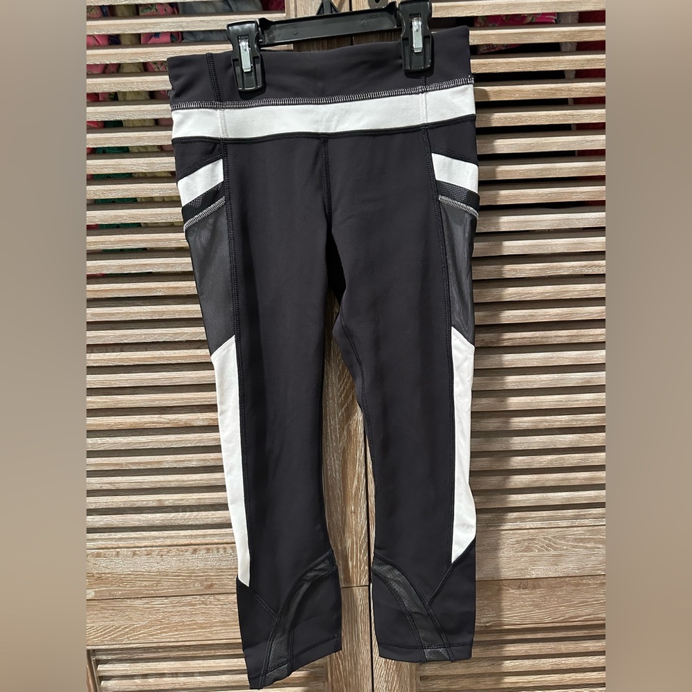 Lululemon leggings size 2